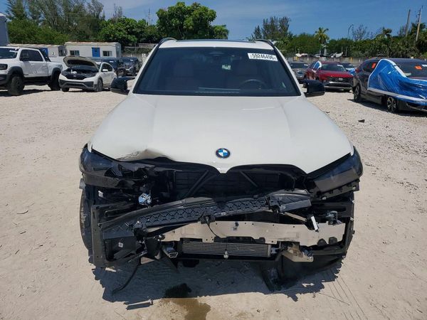 2026 BMW X5 M60i