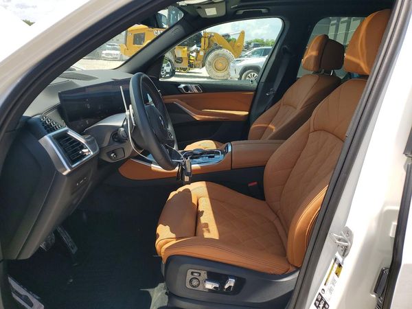 2026 BMW X5 M60i