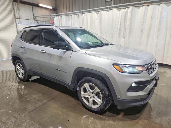 2023 JEEP COMPASS North, Latitude