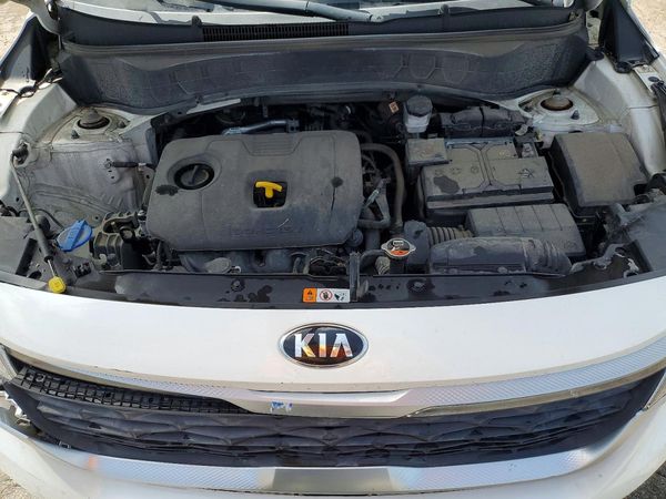 2021 KIA SELTOS EX
