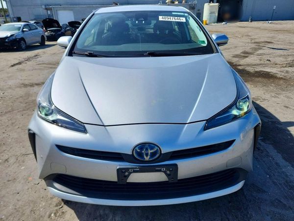 2021 TOYOTA PRIUS