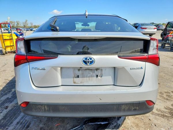 2021 TOYOTA PRIUS