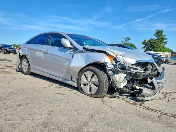 2014 HYUNDAI SONATA