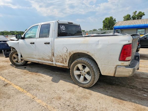 2015 RAM 1500 ST