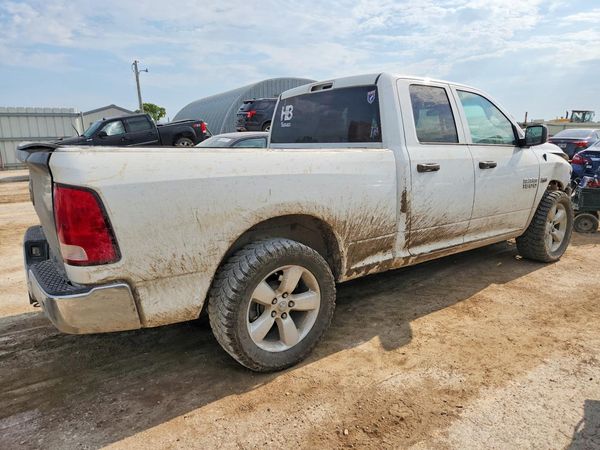 2015 RAM 1500 ST