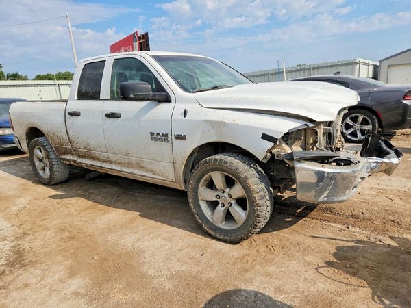2015 RAM 1500 ST