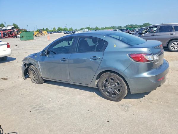 2013 MAZDA 3