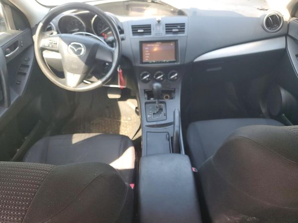 2013 MAZDA 3