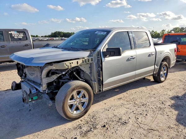 2025 FORD F150 XLT
