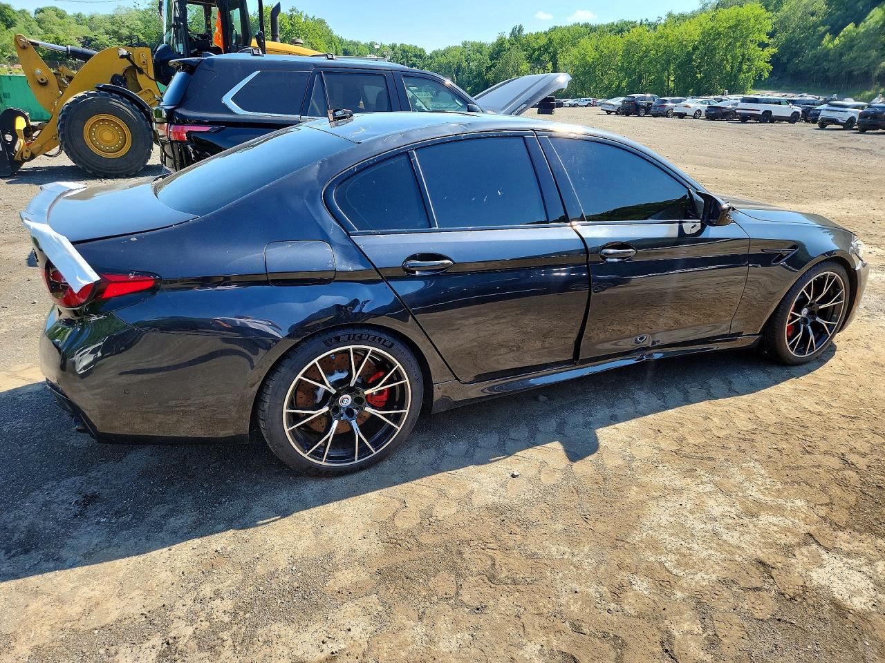 2023 BMW M5