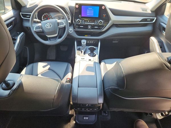 2026 TOYOTA HIGHLANDER