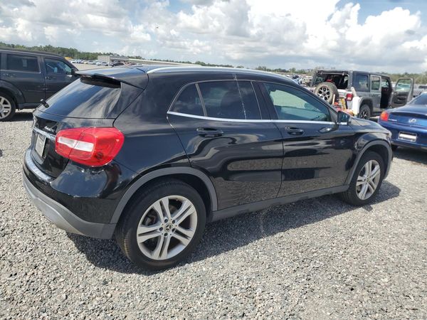 2018 MERCEDES-BENZ GLA GLA250-4M