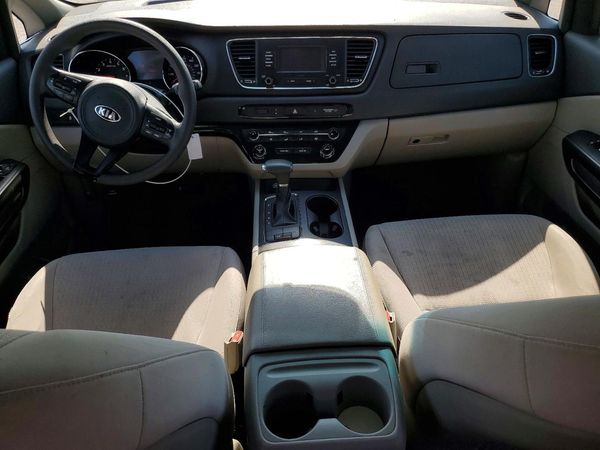 2018 KIA SEDONA L