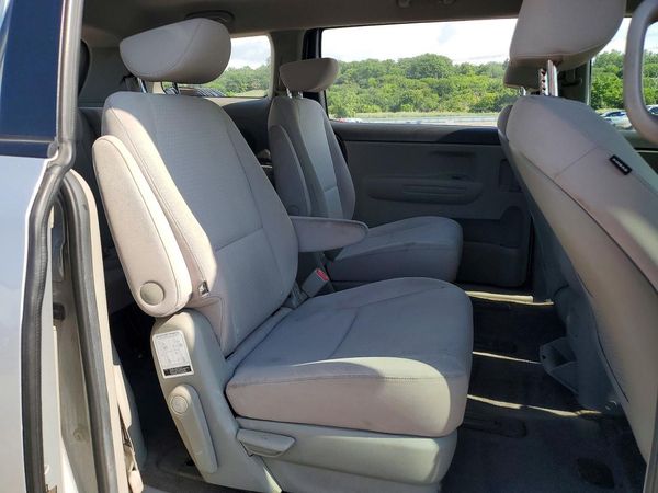 2018 KIA SEDONA L