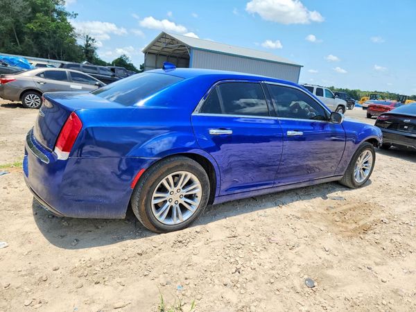 2018 CHRYSLER 300