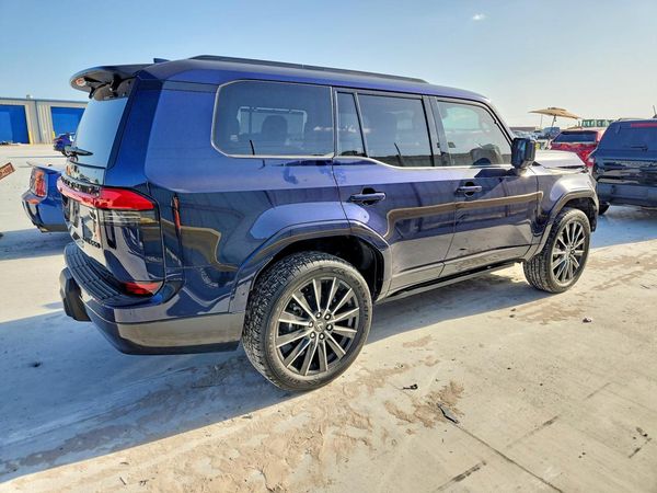 2024 LEXUS GX 550