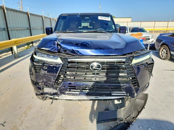 2024 LEXUS GX 550