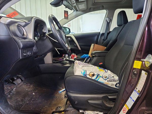 2017 TOYOTA RAV4 XLE