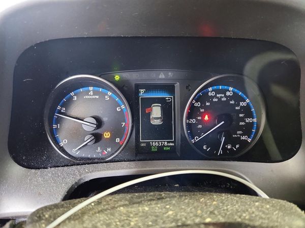 2017 TOYOTA RAV4 XLE