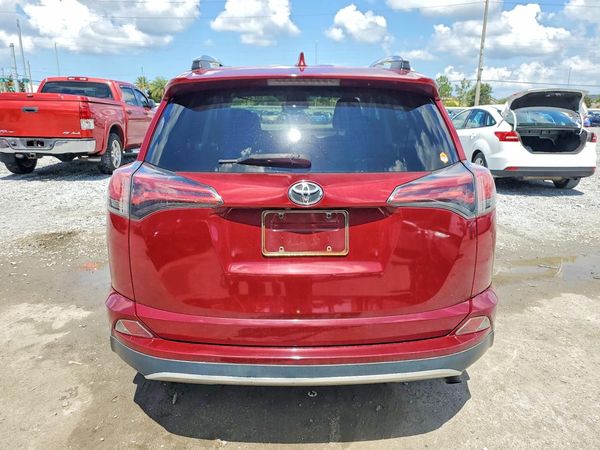 2018 TOYOTA RAV4 LE