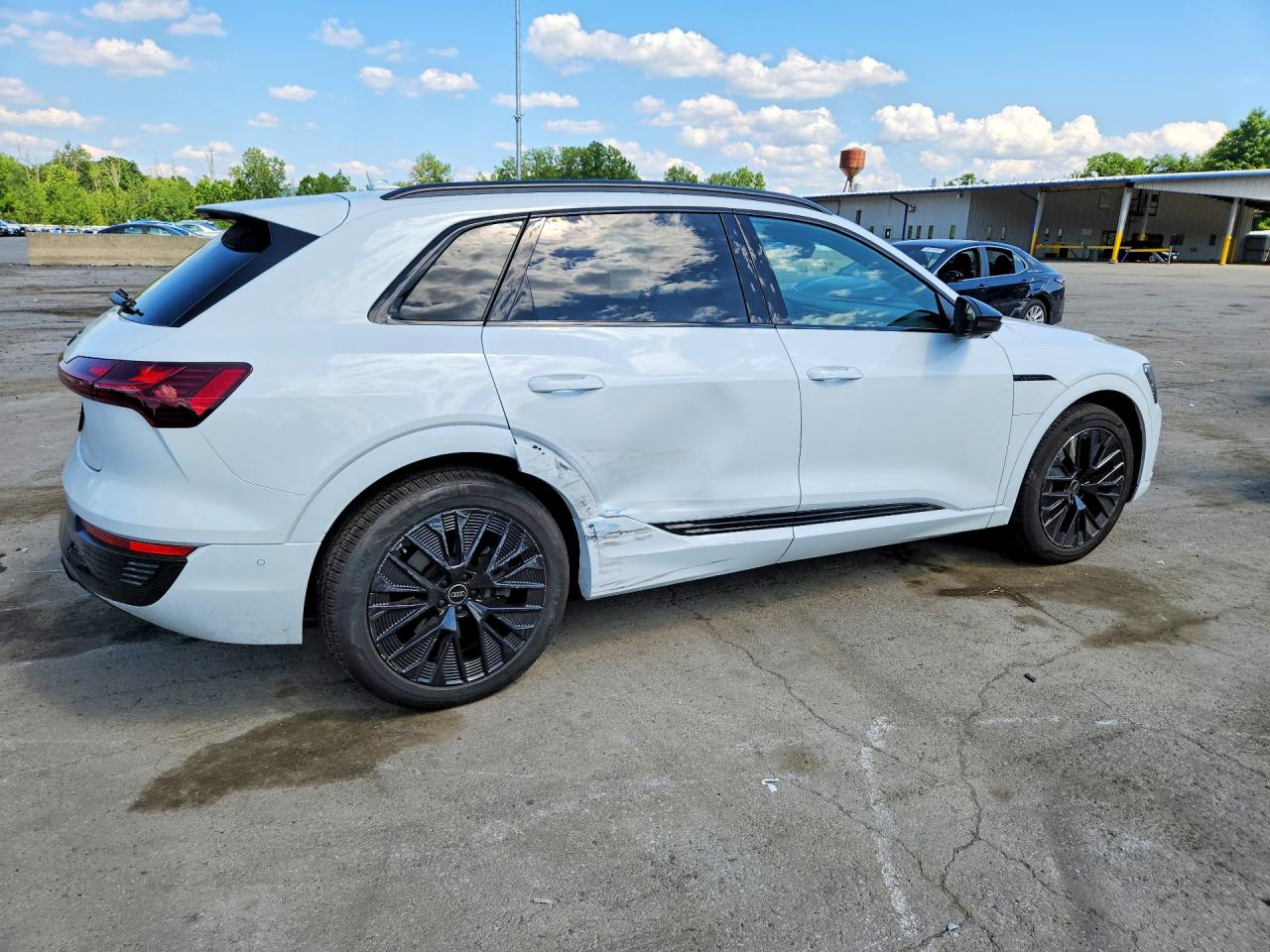 2024 AUDI Q8 E-TRON