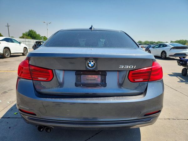 2018 BMW 330