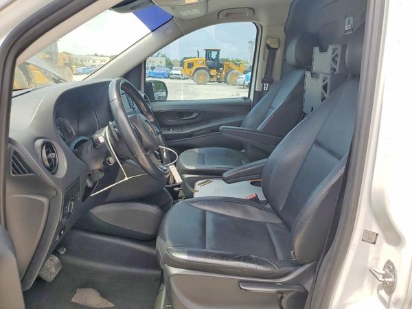 2016 MERCEDES-BENZ METRIS