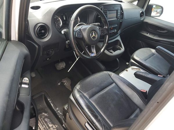 2016 MERCEDES-BENZ METRIS