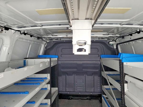 2016 MERCEDES-BENZ METRIS