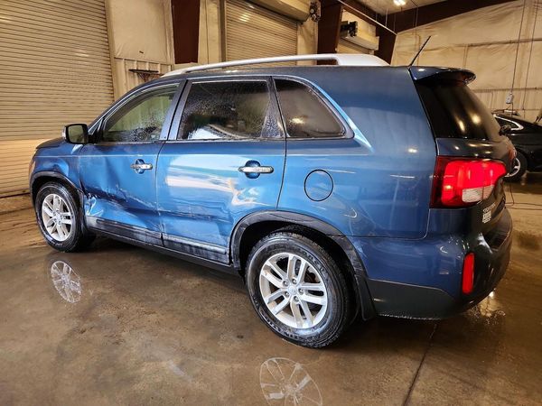 2014 KIA SORENTO Base/ LX