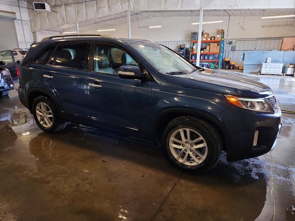 2014 KIA SORENTO Base/ LX