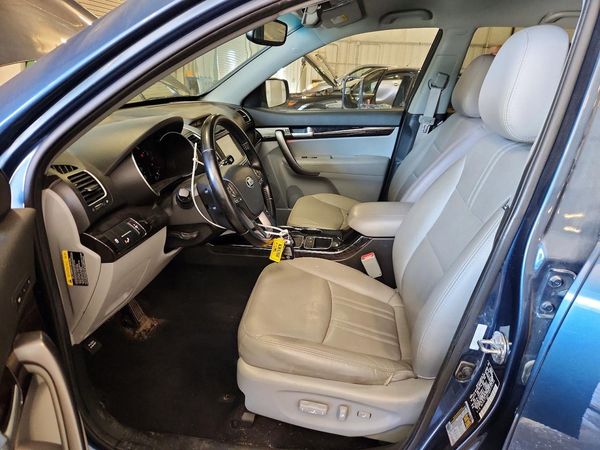 2014 KIA SORENTO Base/ LX