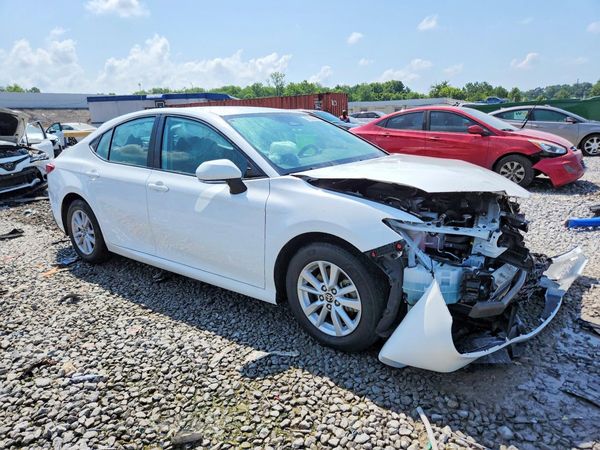 2025 TOYOTA CAMRY — Passenger 3/4