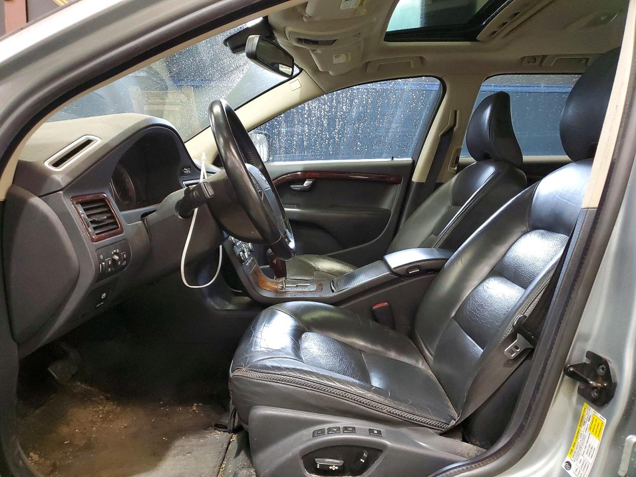 2008 VOLVO XC70