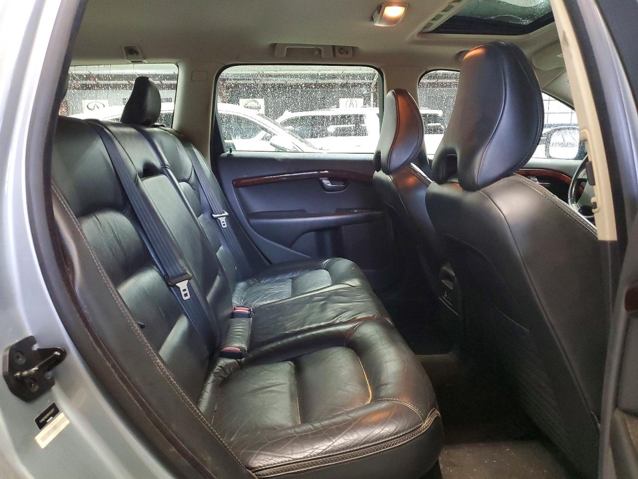 2008 VOLVO XC70