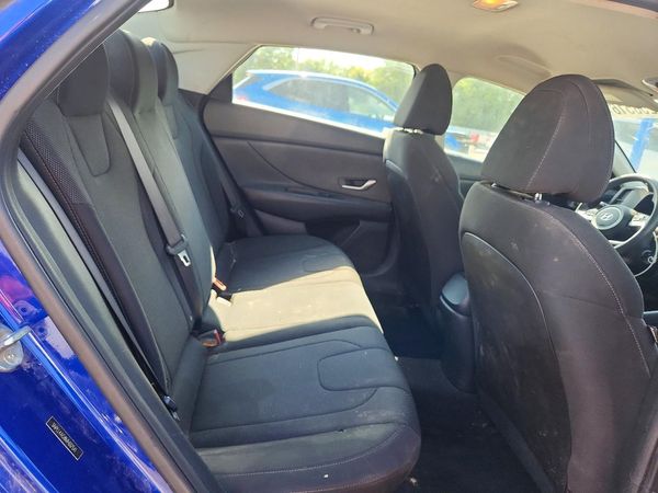 2021 HYUNDAI ELANTRA SE
