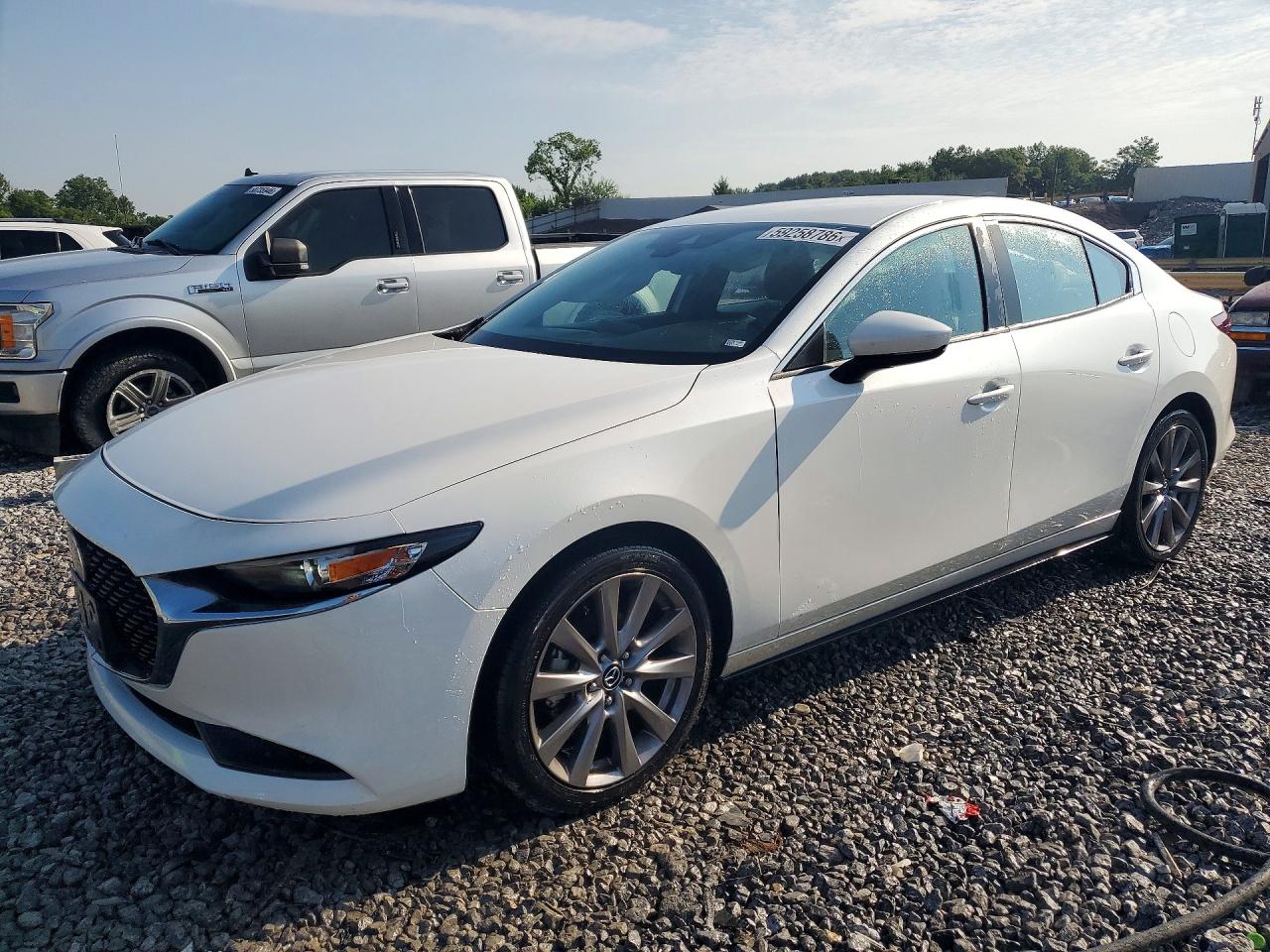 2019 MAZDA 3