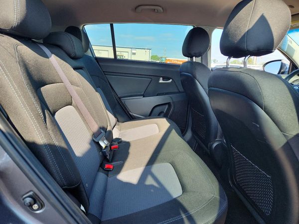 2015 KIA SPORTAGE GL - Middle-low