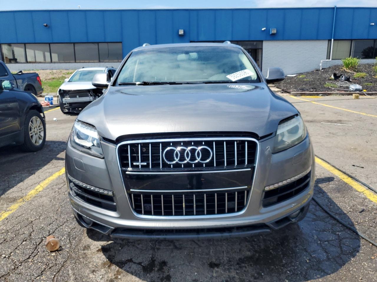 2012 AUDI Q7 Premium Plus