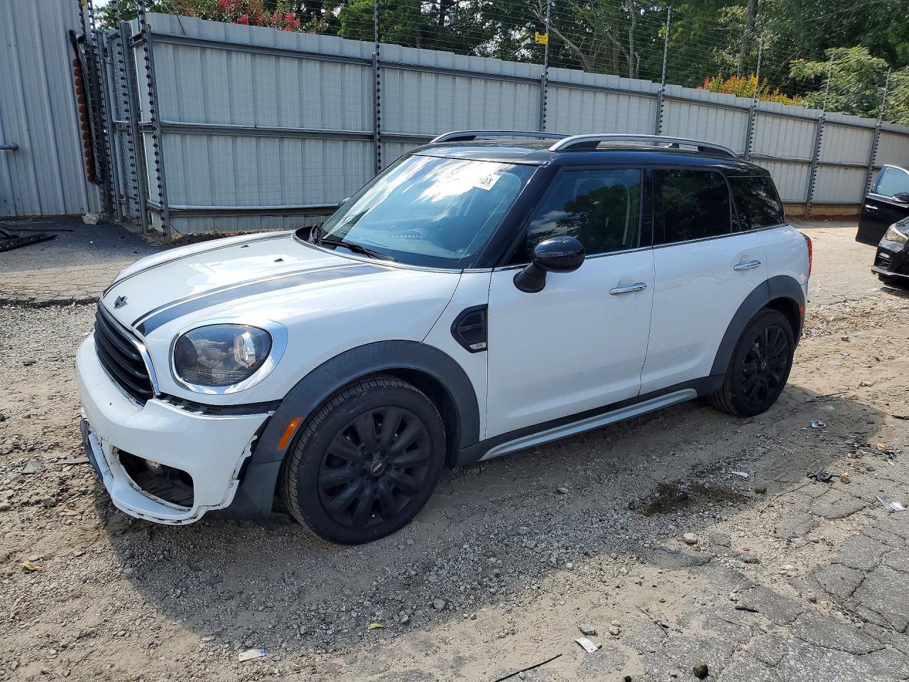 2017 MINI COOPER