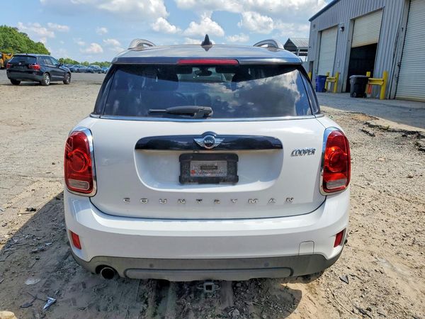 2017 MINI COOPER