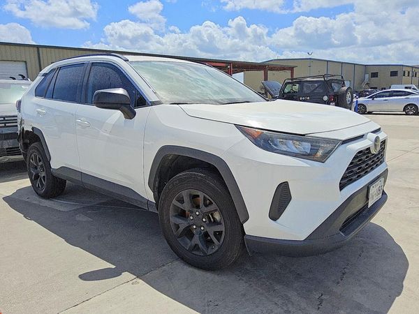 2021 TOYOTA RAV4 LE