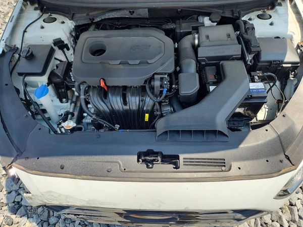 2018 HYUNDAI SONATA SE, Eco