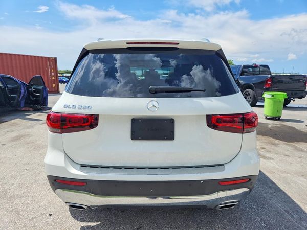 2022 MERCEDES-BENZ GLB