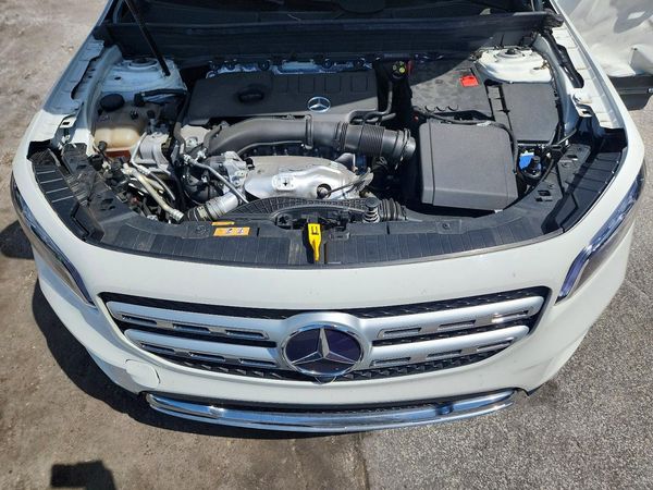 2022 MERCEDES-BENZ GLB