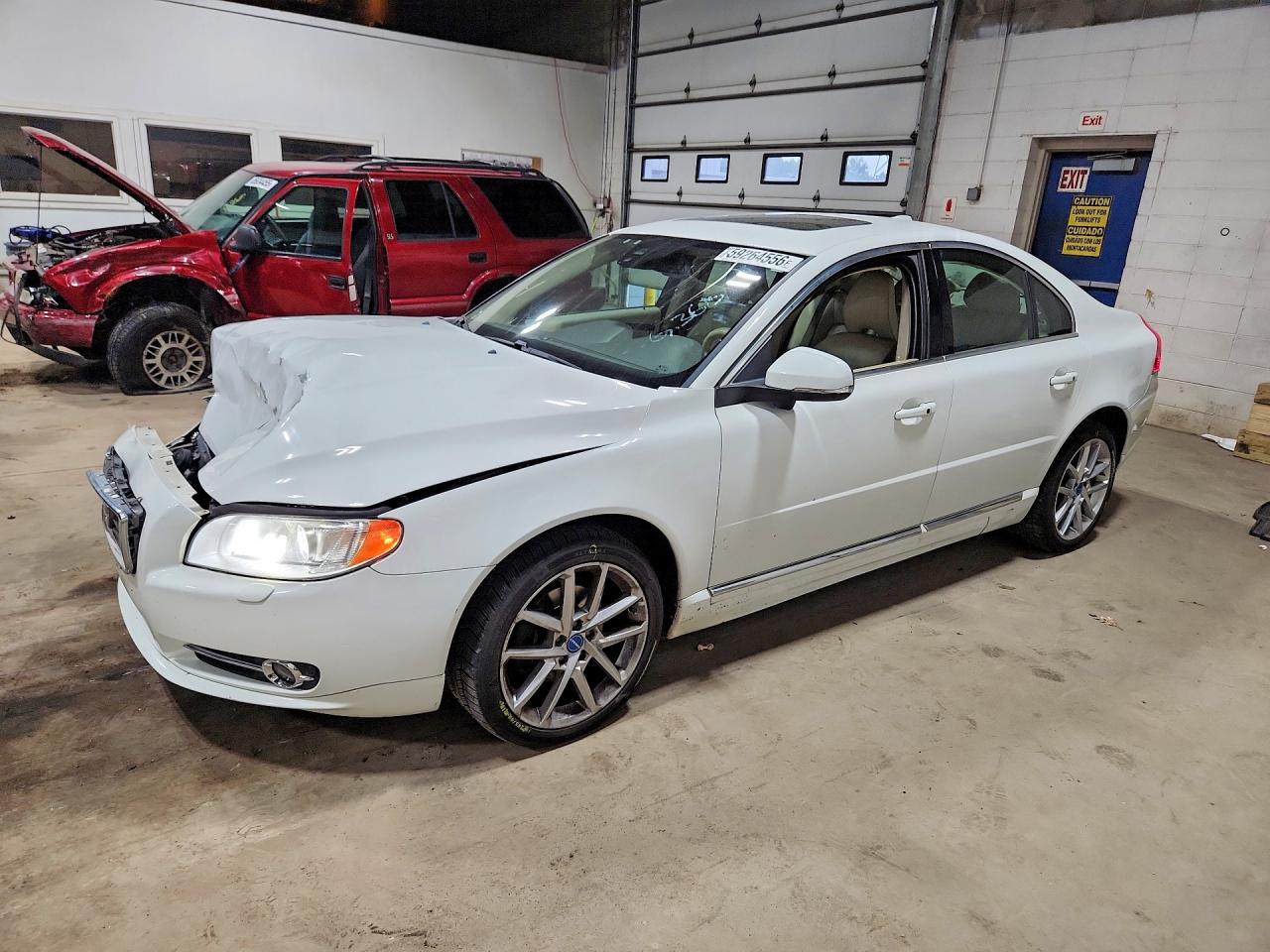 2013 VOLVO S80