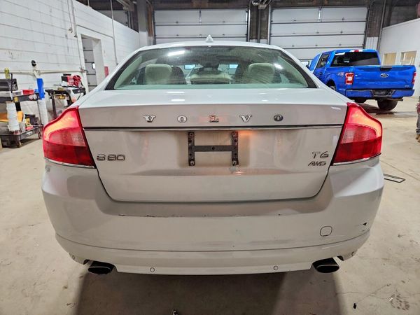 2013 VOLVO S80
