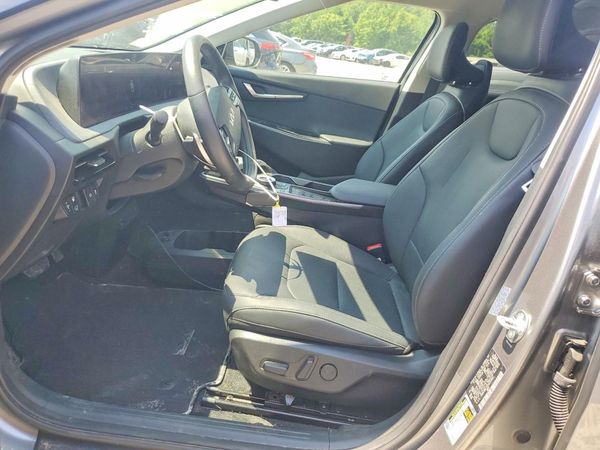 2024 KIA EV6 Light, Wind