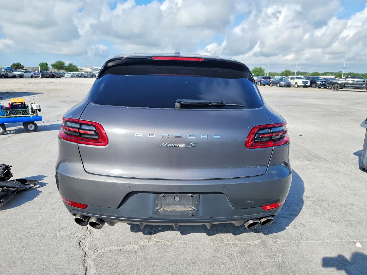 2016 PORSCHE MACAN