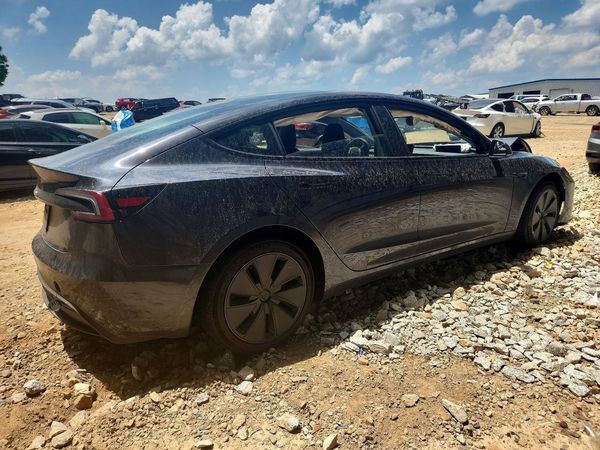 2026 TESLA MODEL 3